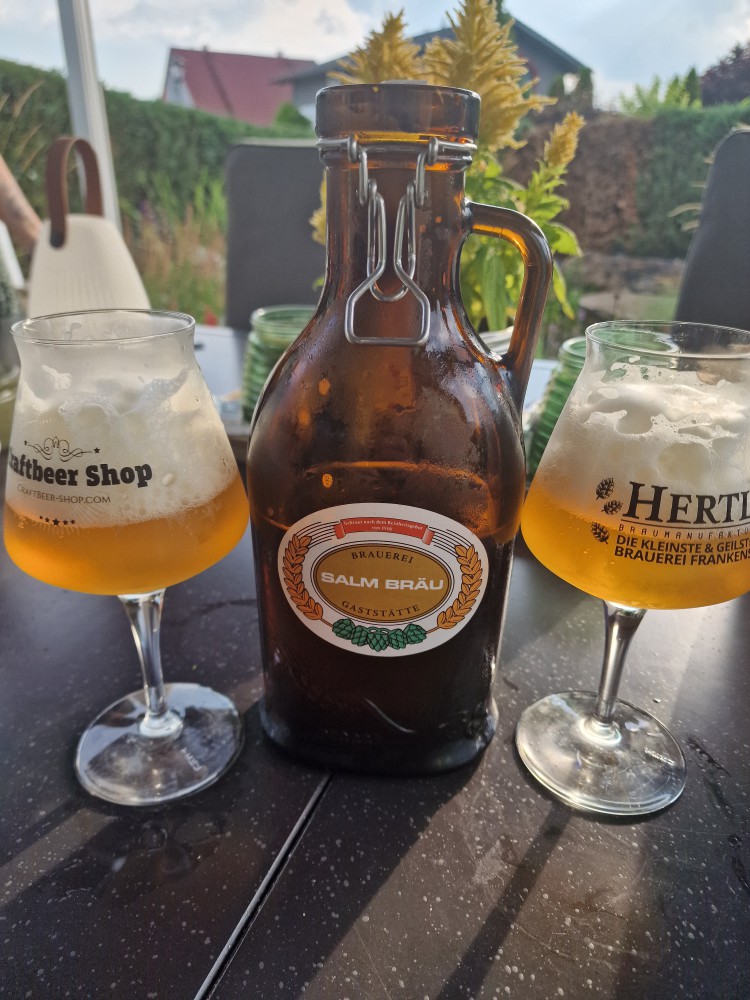 Salm Bräu Helles